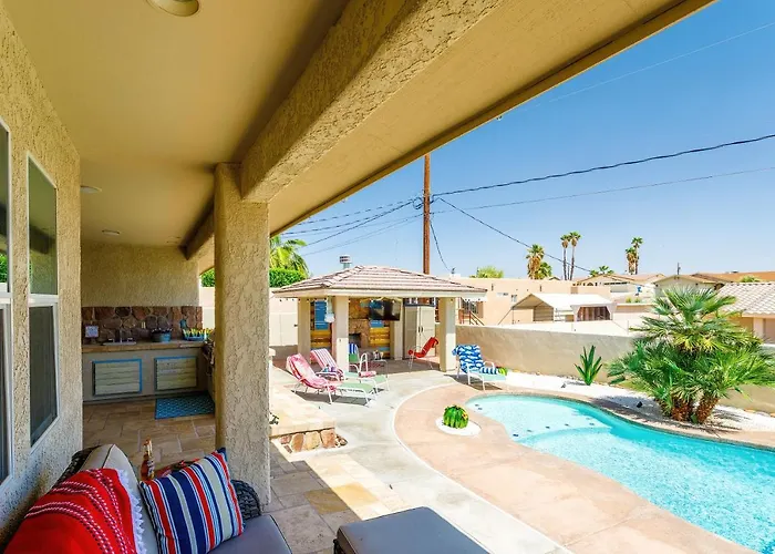 Rhythms Of Tom Tom Sparkling Pool * Lake Havasu City